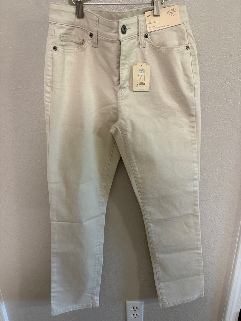 St. John’s Bay Light Cream Straight Jeans NWT